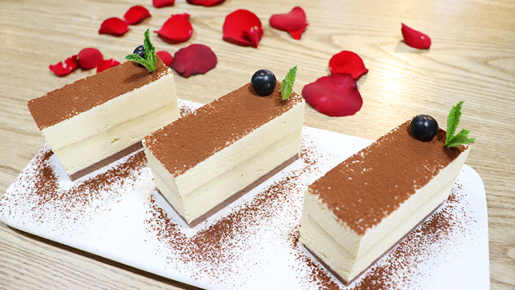 愛(ài)遇見(jiàn)-巧克力粉蛋糕